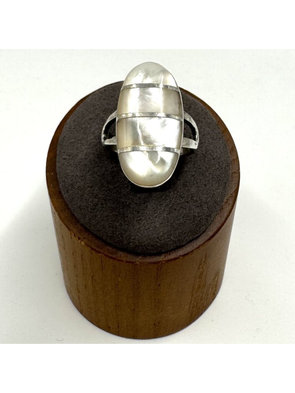Solid Sterling Silver Mother of Pearl Split Shank Statement Ring Size 7.25